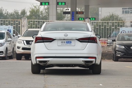 正后