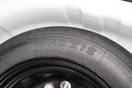 2022款名爵ZS 180DVVT 手动全球百万858版