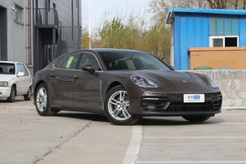 2023款保时捷 Panamera 行政加长版 2.9T
