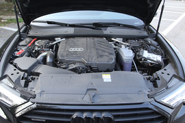 2023款奥迪A6 Avant 45 TFSI 大探险家版