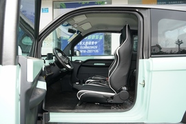 前排座椅