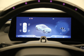 2023款小鹏P7i 四驱版