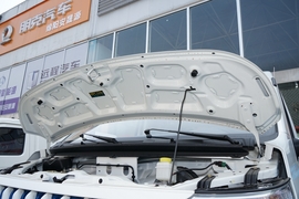 2022款长安睿行EM80 平顶背掀门2座60kW 41.86kWh