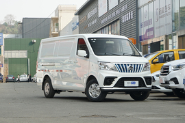 2022款长安睿行EM80 平顶背掀门2座60kW 41.86kWh