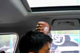 后排头部空间