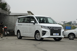 2023款北京汽车制造厂 王牌M7 2.0L 长轴商务型 7座