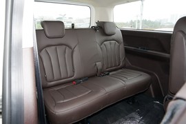 2023款北京汽车制造厂 王牌M7 2.0L 长轴商务型 7座