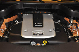 2013款英菲尼迪QX70 3.7L超越升级版