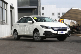 2023款启辰D60EV PLUS 智行版RJ型