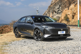 2023款长安逸达 蓝鲸NE 1.5T GDI DCT领航型