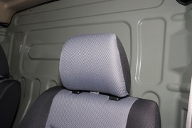 2023款长安凯程 睿行EM80 平顶背掀门2座60kW 41.932kWh