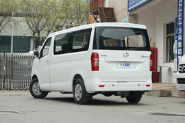 侧后45°