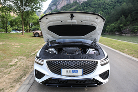 2023款捷尼赛思GV70 2.5T 四驱旗舰版