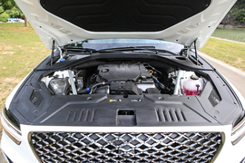 2023款捷尼赛思GV70 2.5T 四驱旗舰版