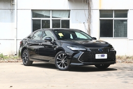2023款丰田亚洲龙 双擎 2.5L 豪华版