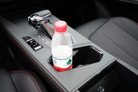 2023款长安欧尚Z6 蓝鲸 1.5T DCT智享型