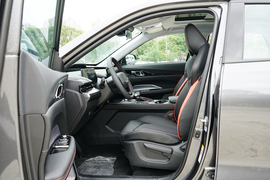 2023款长安欧尚Z6 蓝鲸 1.5T DCT智享型