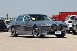 2023款宝马i7 eDrive50L 领先豪华套装