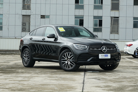 2023款奔驰 GLC 260 4MATIC 轿跑SUV 改款