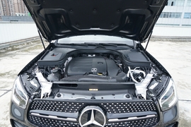 2023款奔驰 GLC 260 4MATIC 轿跑SUV 改款