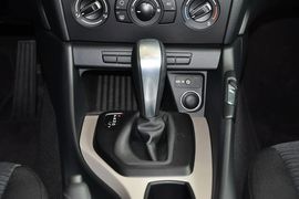 2013款宝马X1 sDrive18i时尚型