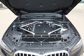 2023款宝马X6 xDrive40i 尊享型 M运动套装