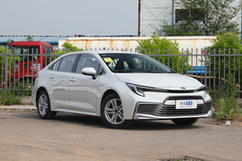 2023款丰田凌尚 双擎 2.0L 领先版
