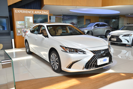 2022款雷克萨斯ES 200 卓越版