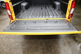 2023款江铃域虎7 2.0T手动柴油两驱舒享型长轴