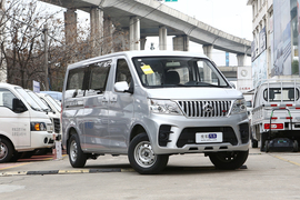 2023款长安凯程睿行M60 1.5L GDI舒适型客车6座