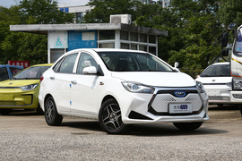 2022款江淮iEV7 iEV7L 驾培加长版