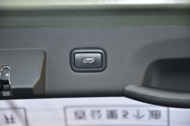 2023款起亚狮铂拓界 2.0L HEV 两驱旗舰版