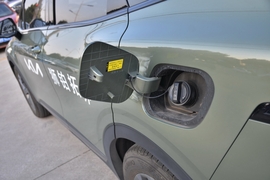 2023款起亚狮铂拓界 2.0L HEV 两驱旗舰版