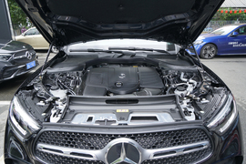2023款奔驰GLC 300 L 4MATIC 动感型 7座 改款