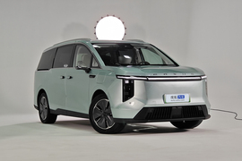 2023款上汽大通MAXUS 大家7 高山七座版