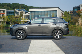 2023款长安启源Q05 125 Max