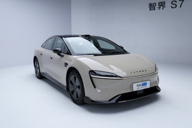 2023款智界S7 单电机