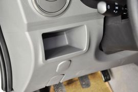 2010款五菱宏光1.2L基本型