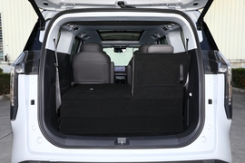 2024款上汽大通MAXUS 大家7 527km 森林长续航版