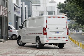 侧后45°