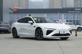 2024款哪吒S 纯电 715新享版
