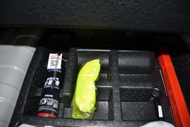 2023款哪吒AYA 401