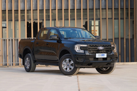 2023款福特游骑侠Ranger 山林四驱自动版 汽油