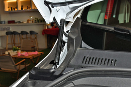 2023款合创V09 尊荣版 620