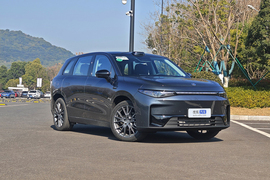 2024款零跑C10 210智驾版