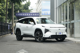 2024款吉利银河L7 1.5T 115km PLUS 龙腾版