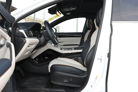 2024款比亚迪宋PLUS新能源 荣耀版 EV 605km 旗舰PLUS
