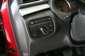 2024款英菲尼迪QX50 2.0T 四驱豪华版