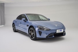 2024款小米SU7 700km 后驱长续航智驾版