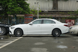 2024款奔驰C 260 L 运动版 改款二